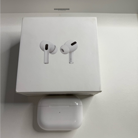 Apple AirPods Pro - White